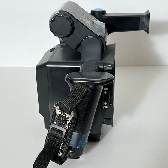 Polaroid Minipassport Model 203 Instant Film Camera As-Is Vinatge Display. - Picture 2 of 15